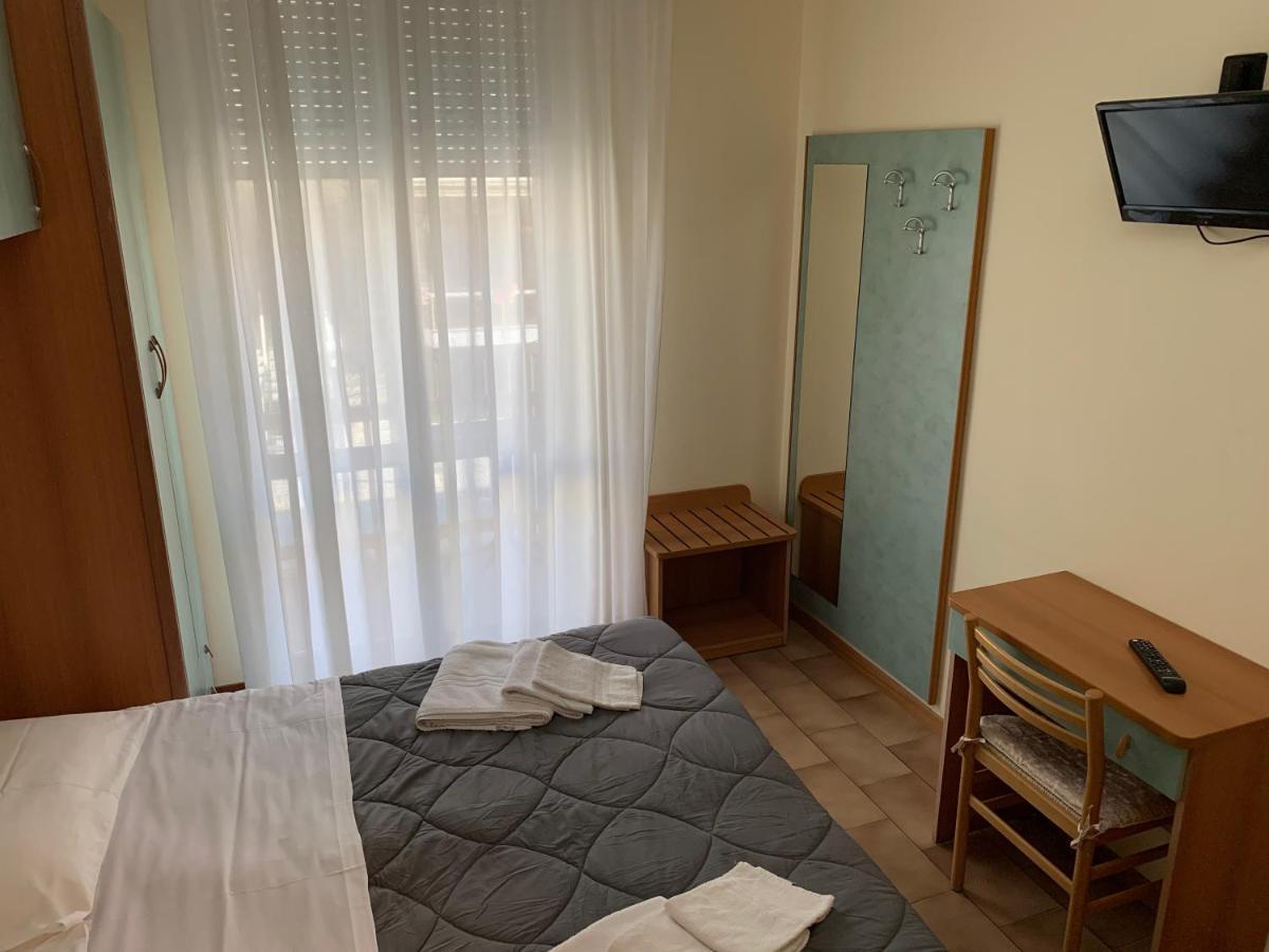 Hotel Palma Benessere Rimini Eksteriør billede