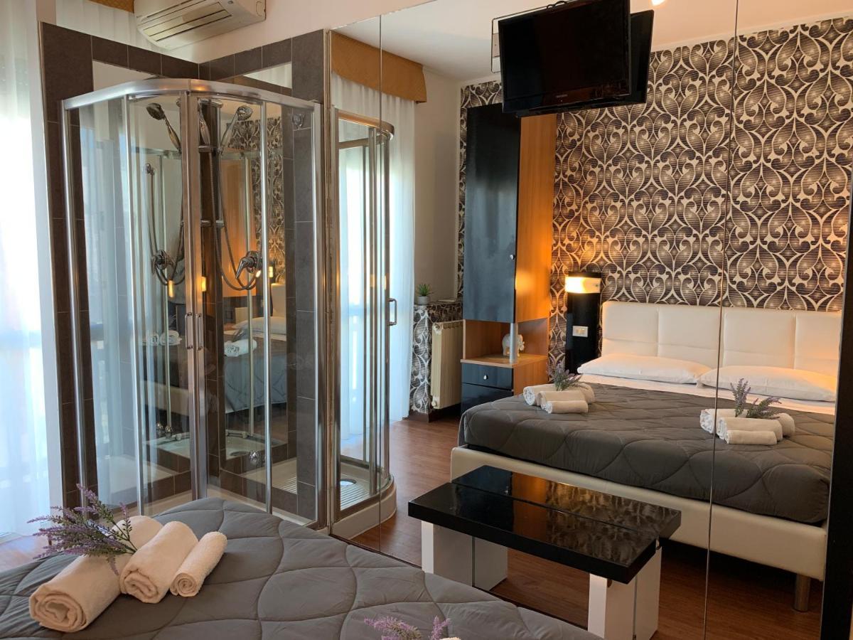 Hotel Palma Benessere Rimini Eksteriør billede