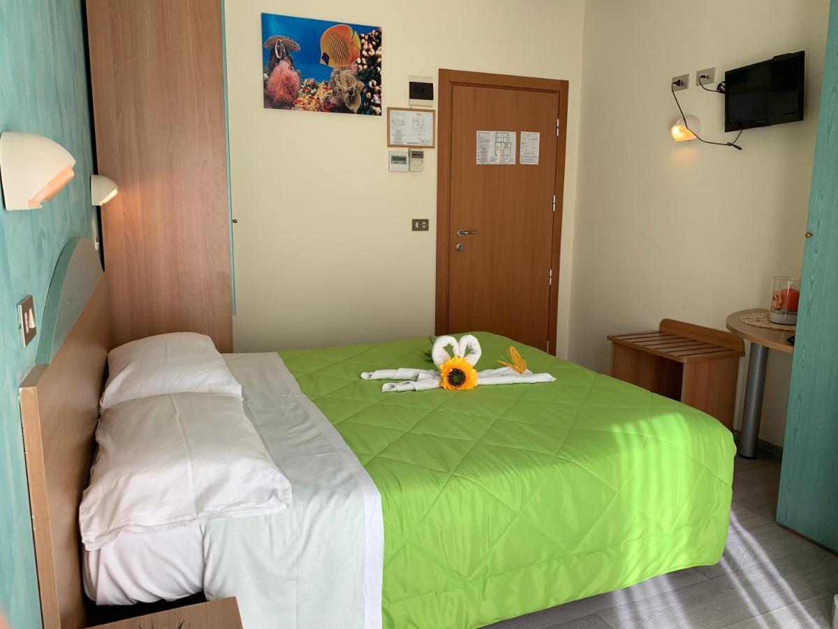Hotel Palma Benessere Rimini Eksteriør billede