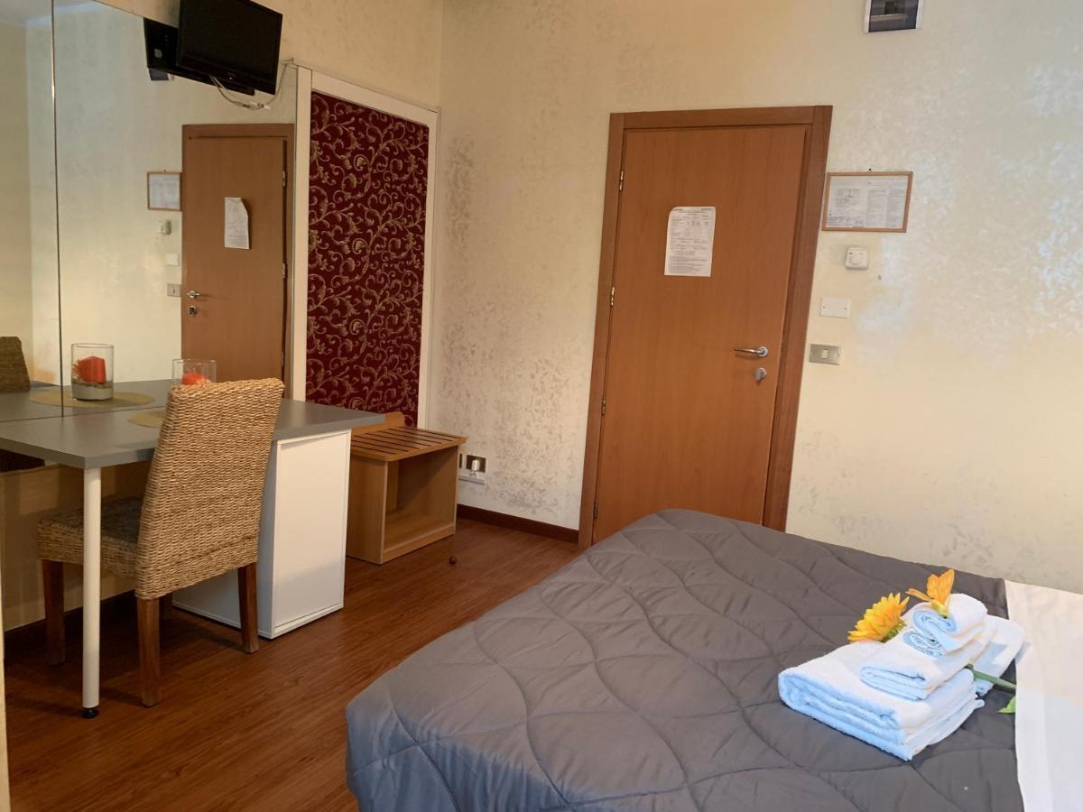 Hotel Palma Benessere Rimini Eksteriør billede