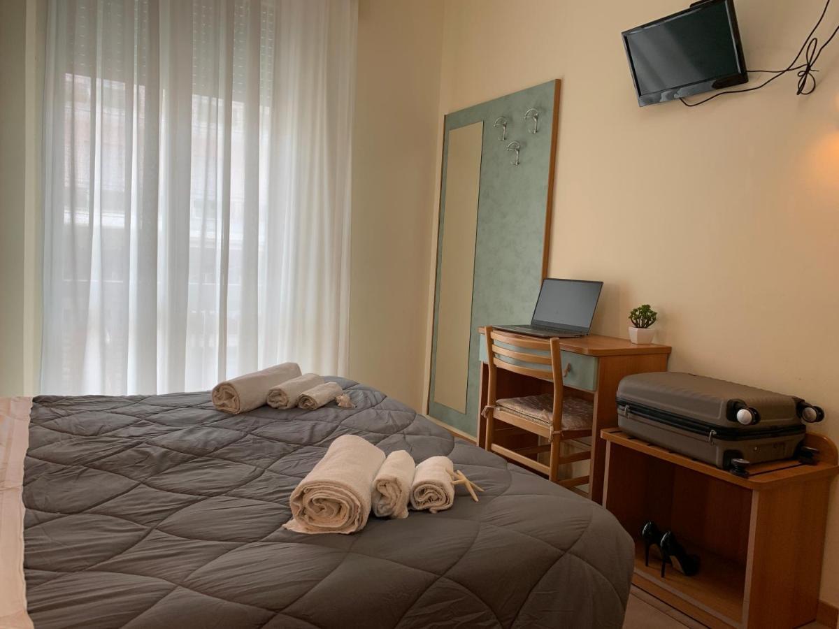 Hotel Palma Benessere Rimini Eksteriør billede