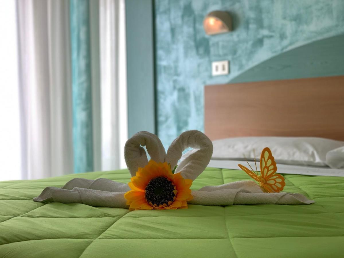 Hotel Palma Benessere Rimini Eksteriør billede