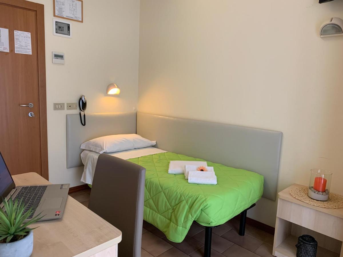 Hotel Palma Benessere Rimini Eksteriør billede