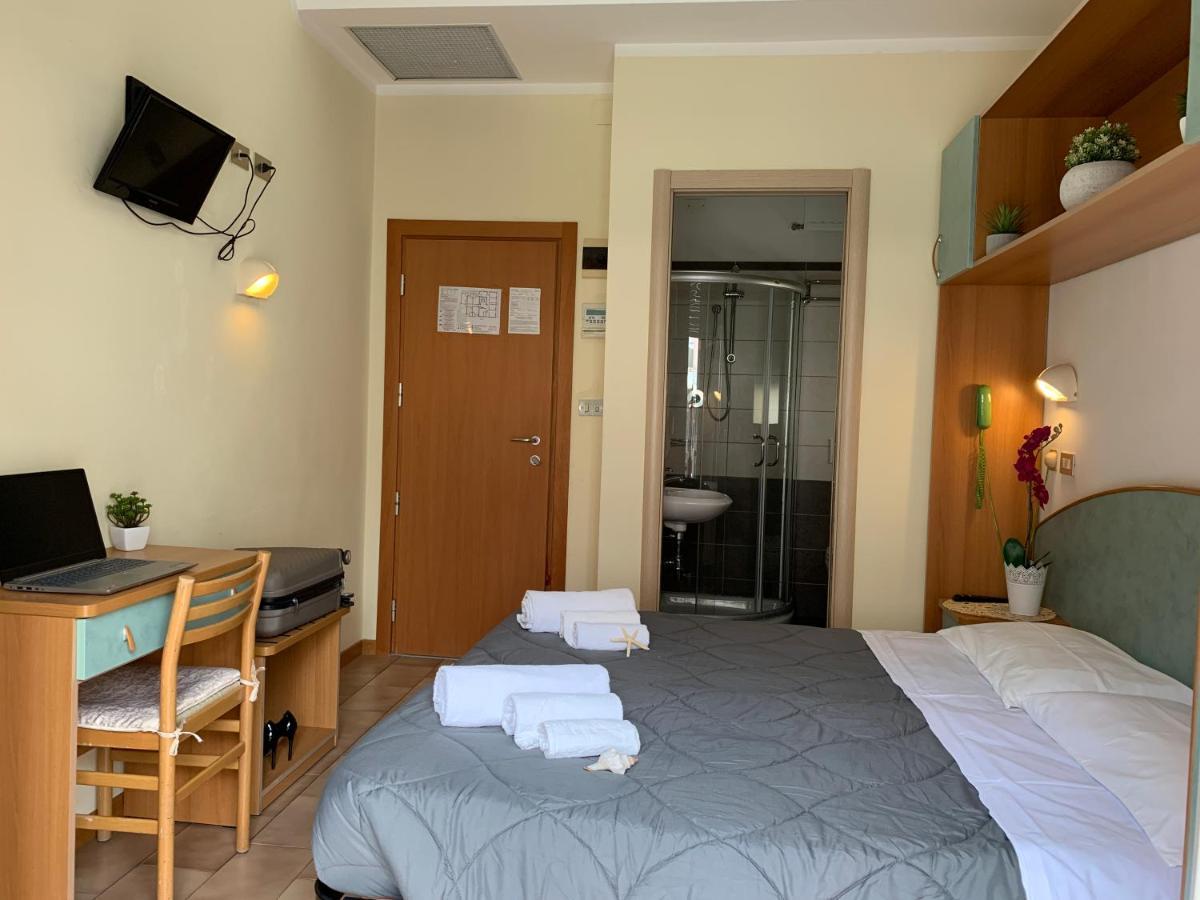 Hotel Palma Benessere Rimini Eksteriør billede